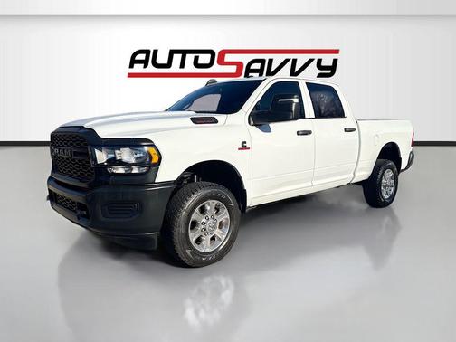 2023 RAM 2500 Tradesman Crew Cab 4x4 6'4' Box