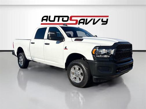 2023 RAM 2500 Tradesman Crew Cab 4x4 6'4' Box