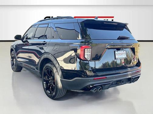 Agate Black Metallic 2024 Ford Explorer ST