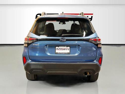 Horizon Blue Pearl 2025 Subaru Forester Base