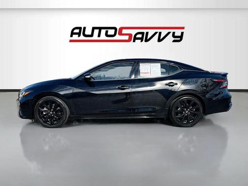 Super Black 2023 Nissan Maxima SR Xtronic CVT