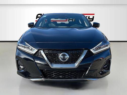 Super Black 2023 Nissan Maxima SR Xtronic CVT