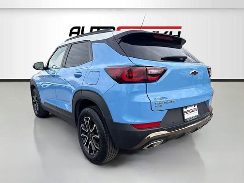 Fountain Blue 2024 Chevrolet Trailblazer ACTIV