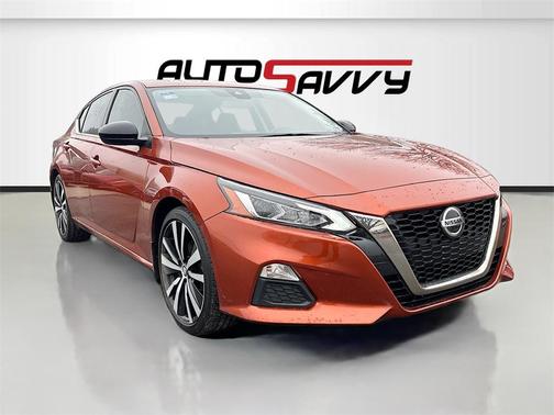 2022 Nissan Altima SR FWD