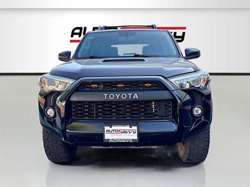 Midnight Black Metallic 2019 Toyota 4Runner TRD Pro