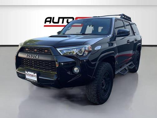 Midnight Black Metallic 2019 Toyota 4Runner TRD Pro