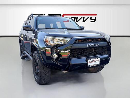 Midnight Black Metallic 2019 Toyota 4Runner TRD Pro