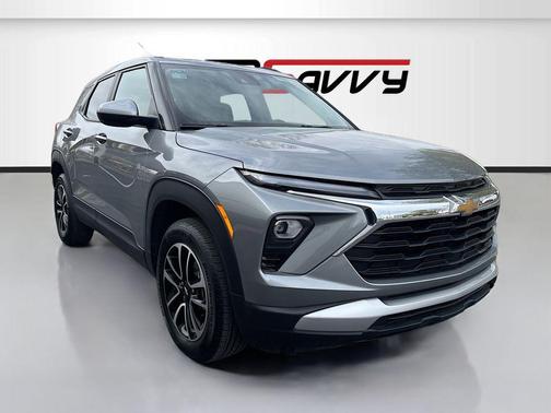 Sterling Gray Metallic 2026 Chevrolet Trailblazer LT