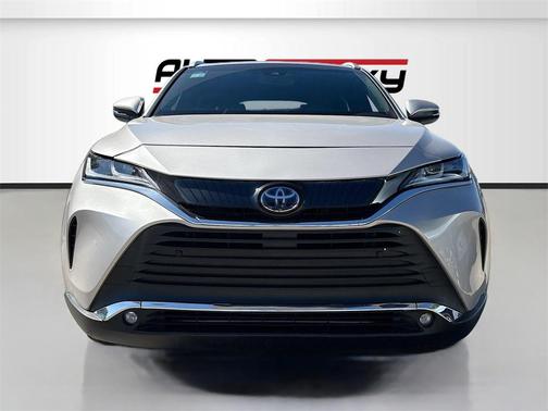 2024 Toyota Venza XLE