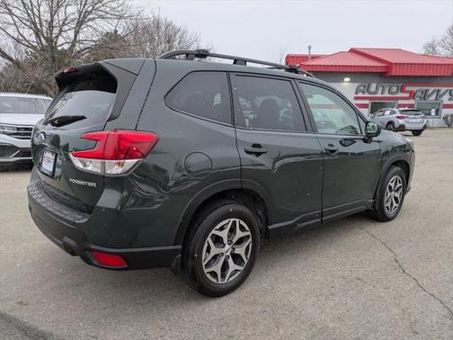 2023 Subaru Forester Premium