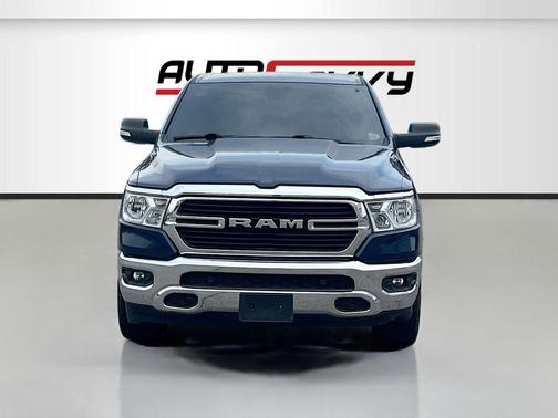 Patriot Blue Pearlcoat 2021 RAM 1500 Big Horn/Lone Star