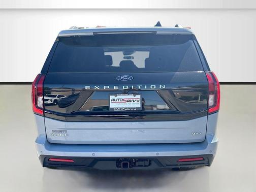 Glacier Gray Metallic TriCoat 2025 Ford Expedition Max Active 4x4