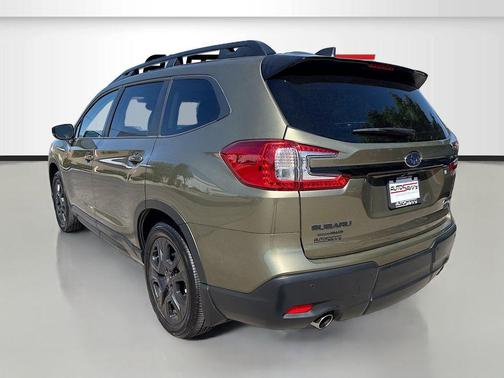 Autumn Green Metallic 2025 Subaru Ascent Onyx Edition 7-Passenger