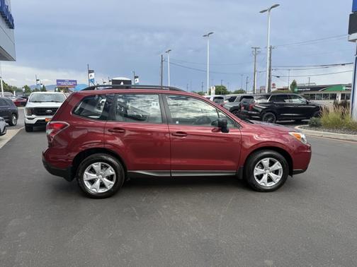 2015 Subaru Forester 2.5i