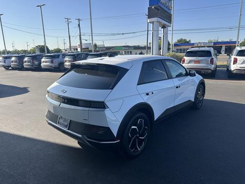 2023 Hyundai IONIQ 5 SEL