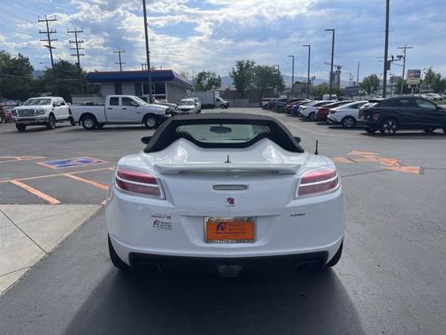 2008 Saturn Sky Red Line