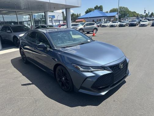 2019 Toyota Avalon Touring