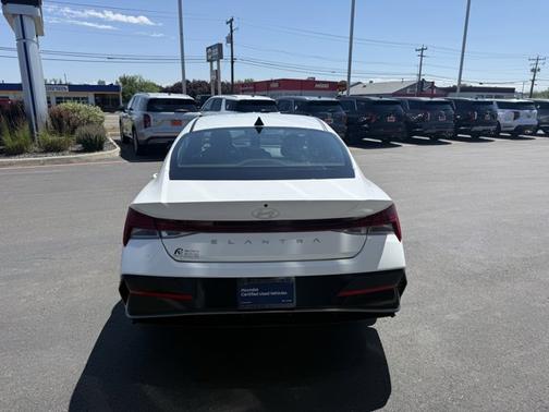 2025 Hyundai ELANTRA SEL Convenience