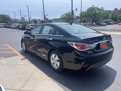 2011 Hyundai SONATA Hybrid Base