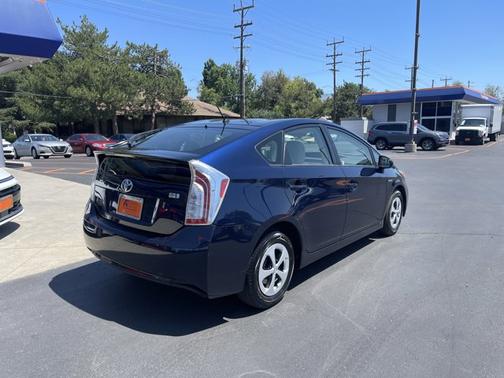 2012 Toyota Prius Two