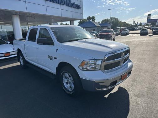 2022 RAM 1500 SLT