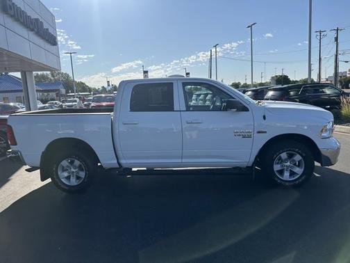 2022 RAM 1500 SLT