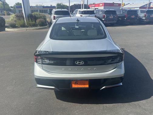 2024 Hyundai SONATA Hybrid SEL