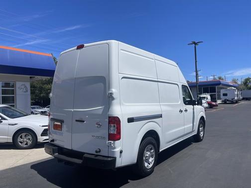 2017 Nissan NV Cargo NV3500 HD SV