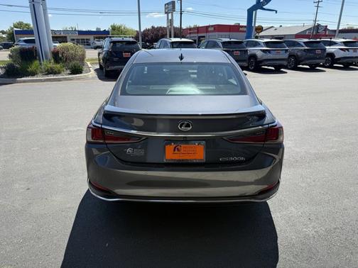 2024 Lexus ES 300h Base