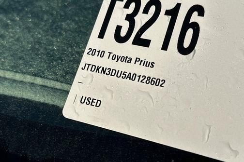 2010 Toyota Prius II