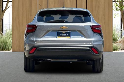 Sterling Gray Metallic 2026 Chevrolet Trax LS