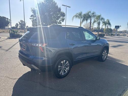 Lakeshore Blue Metallic 2025 Chevrolet Equinox 1LT