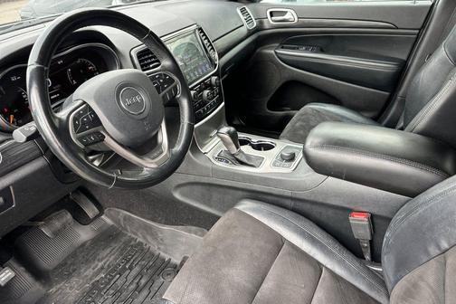 2020 Jeep Grand Cherokee Laredo