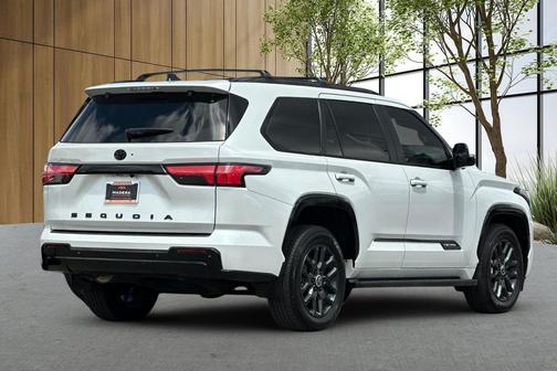 Wind Chill Pearl 2024 Toyota Sequoia Platinum