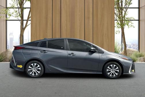 Magnetic Gray Metallic 2022 Toyota Prius Prime XLE