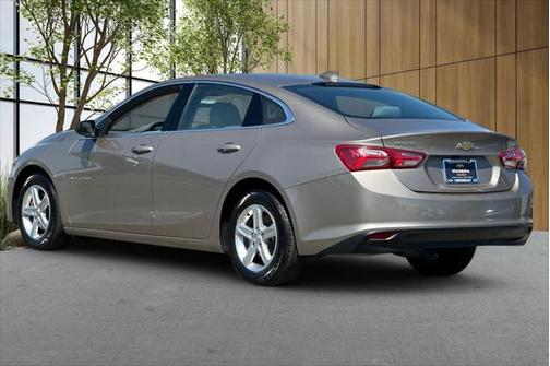 2022 Chevrolet Malibu FWD LT