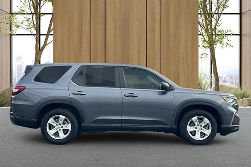 2023 Honda Pilot 2WD LX