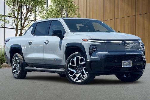 2025 Chevrolet Silverado EV RST