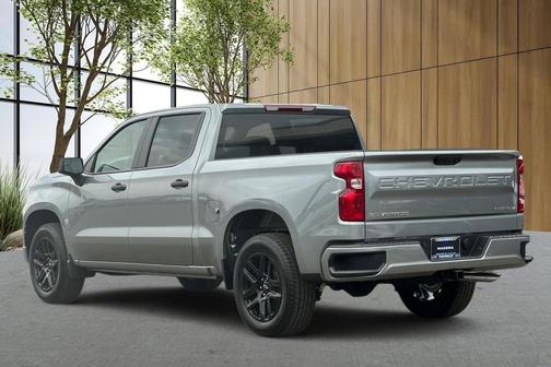 Sterling Gray Metallic 2026 Chevrolet Silverado 1500 Custom