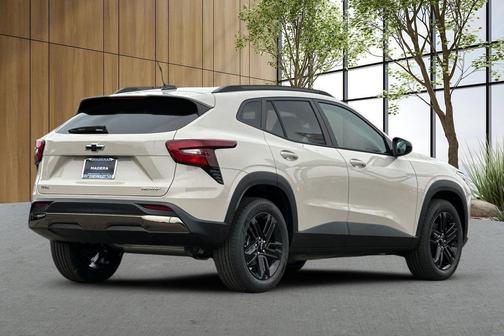 White Sands 2026 Chevrolet Trax FWD ACTIV