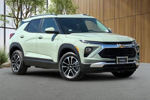 Cacti Green 2026 Chevrolet Trailblazer LT
