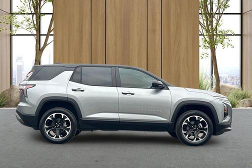 Sterling Gray Metallic 2026 Chevrolet Equinox 1LT