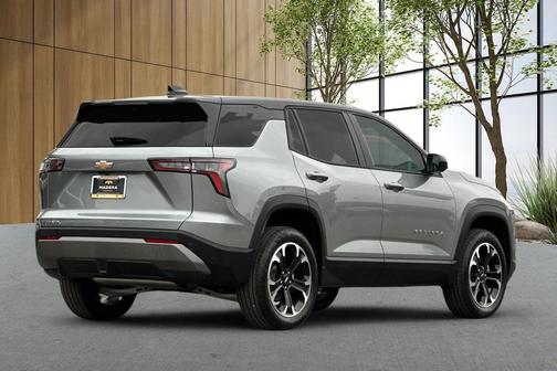 Sterling Gray Metallic 2026 Chevrolet Equinox 1LT