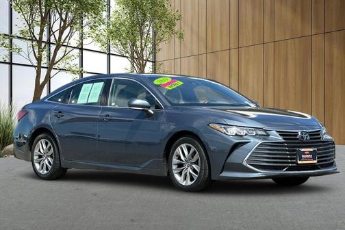 2019 Toyota Avalon XLE