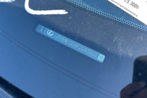 2015 Lexus ES 300h Base