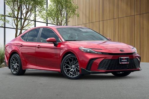 Supersonic Red 2025 Toyota Camry SE