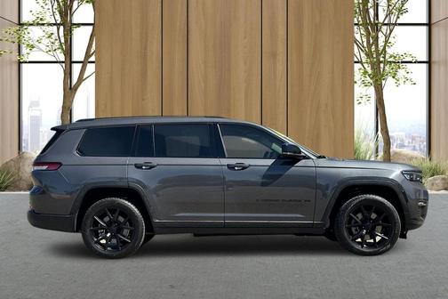 Baltic Gray Metallic Clearcoat 2022 Jeep Grand Cherokee L Limited