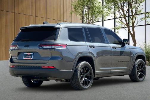 Baltic Gray Metallic Clearcoat 2022 Jeep Grand Cherokee L Limited