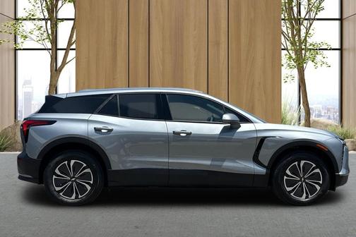 2025 Chevrolet Blazer EV AWD LT