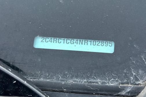 2022 Chrysler Voyager LX